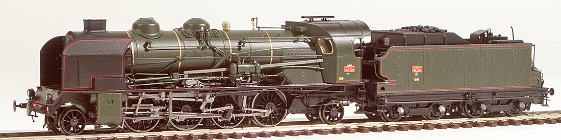 REE Modeles MB-051 - French Steam Locomotive Class 141 of the SNCF - Depot  CLERMONT - Analog DC